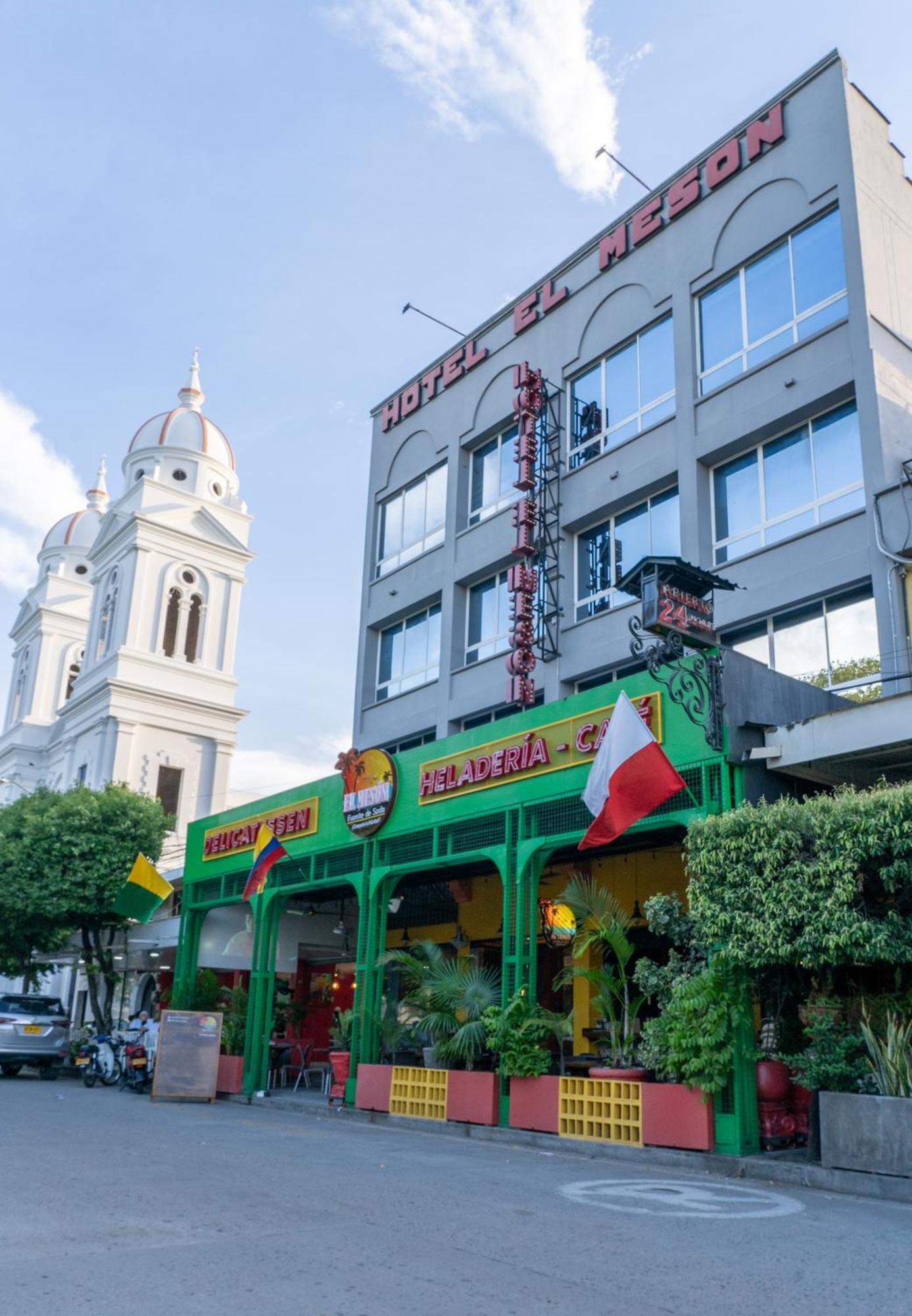 Hotel El Meson La Dorada Exterior foto